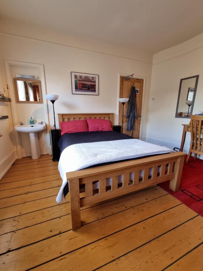 Alma House Bed And Breakfast Newbury  Extérieur photo